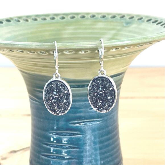 Vtg Joan Rivers Earrings Black Druzy Quartz Classics Collection SIlver Tone Oval - Picture 3 of 6